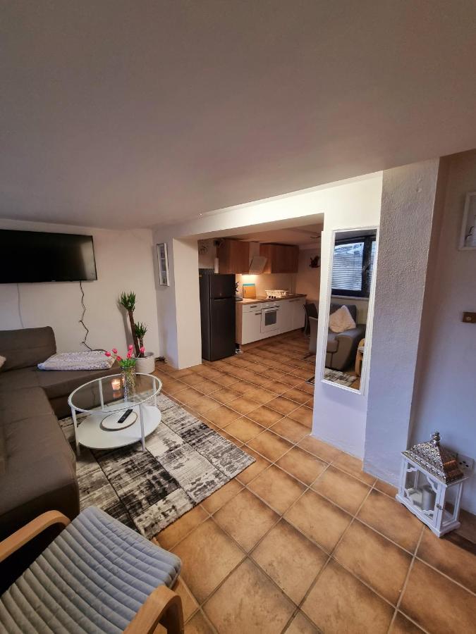 Souterrainwohnung Zentrale Lage In Detmold Buitenkant foto